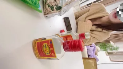 说服朋友妻子和我们一起3-